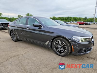 Czwarte zdjęcie samochodu z boku: 2017 BMW 530 XI VIN:WBAJA7C32HG905744 - miniatura