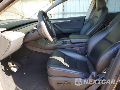 Zdjęcie 7 z 12 samochodu: 2024 TESLA MODEL Y VIN:7SAYGDEE3RA265312 - miniatura