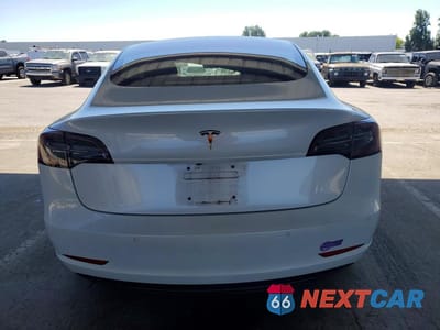 Zdjęcie 6 z 12 samochodu: 2018 TESLA MODEL 3 VIN:5YJ3E1EA3JF161841 - miniatura