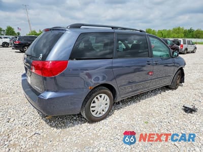 Trzecie zdjęcie samochodu z tyłu: 2007 TOYOTA SIENNA LE 7-PASSENGER VIN:5TDZK23C67S057278 - miniatura