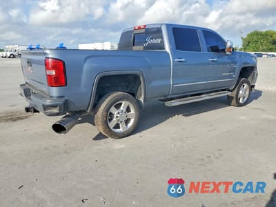Trzecie zdjęcie samochodu z tyłu: 2016 GMC SIERRA K2500 DENALI VIN:1GT12UE89GF151544 - miniatura