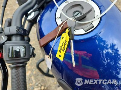 Zdjęcie 8 z 9 samochodu: 2022 HONDA CMX300 VIN:MLHNC5301N5501248 - miniatura