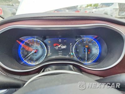 Zdjęcie 9 z 13 samochodu: 2017 CHRYSLER PACIFICA LIMITED VIN:2C4RC1GG0HR505271 - miniatura