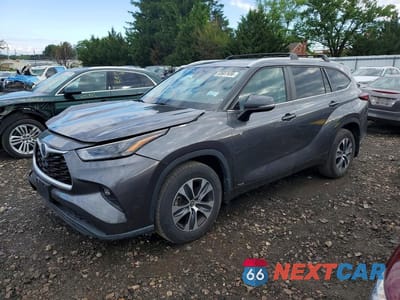 2024 TOYOTA HIGHLANDER HYBRID XLE 5TDKBRCHXRS606893 - główne zdjęcie licytacji z USA - miniatura
