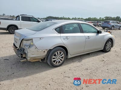 Trzecie zdjęcie samochodu z tyłu: 2015 NISSAN ALTIMA 2.5 S VIN:1N4AL3AP5FC465475 - miniatura