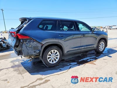 Trzecie zdjęcie samochodu z tyłu: 2024 TOYOTA GRAND HIGHLANDER XLE VIN:5TDAAAA58RS017415 - miniatura