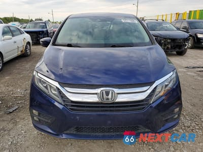 Piąte zdjęcie samochodu w środku: 2019 HONDA ODYSSEY EXL VIN:5FNRL6H79KB024577 - miniatura