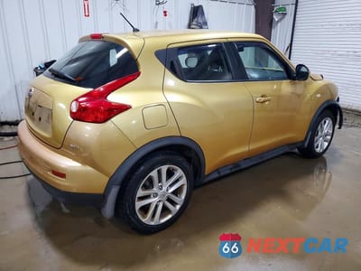 Trzecie zdjęcie samochodu z tyłu: 2013 NISSAN JUKE S VIN:JN8AF5MV2DT216186 - miniatura