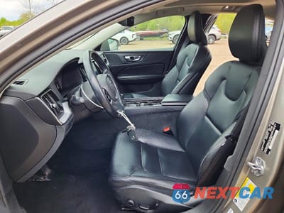 Zdjęcie 7 z 12 samochodu: 2019 VOLVO S60 T6 MOMENTUM VIN:7JRA22TK4KG011635 - miniatura