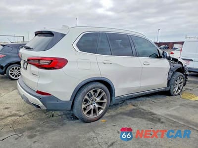 Trzecie zdjęcie samochodu z tyłu: 2020 BMW X5 XDRIVE40I VIN:5UXCR6C06L9C52533 - miniatura