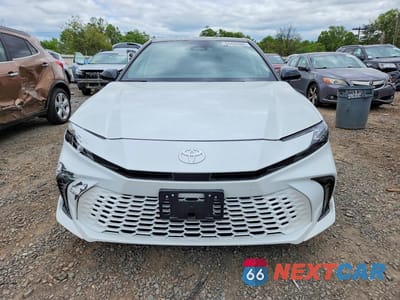 Piąte zdjęcie samochodu w środku: 2025 TOYOTA CAMRY XSE VIN:4T1DBADK4SU005951 - miniatura