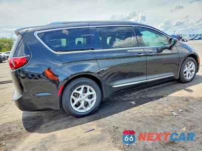 Trzecie zdjęcie samochodu z tyłu: 2018 CHRYSLER PACIFICA TOURING L PLUS VIN:2C4RC1EG8JR194360 - miniatura