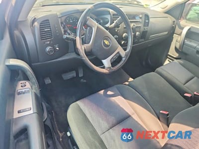 Zdjęcie 8 z 13 samochodu: 2012 CHEVROLET SILVERADO K1500 LT VIN:1GCNKSE09CZ215249 - miniatura