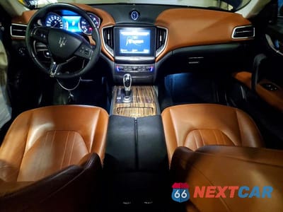 Zdjęcie 8 z 13 samochodu: 2018 MASERATI GHIBLI S VIN:ZAM57YTA8J1278656 - miniatura