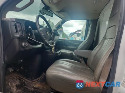 Zdjęcie 7 z 13 samochodu: 2021 CHEVROLET EXPRESS BOX TRUCK VIN:1HA6GVC76MN006823 - miniatura