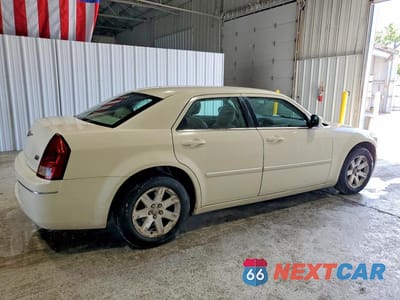 Trzecie zdjęcie samochodu z tyłu: 2007 CHRYSLER 300 TOURING VIN:2C3KA53G27H628759 - miniatura