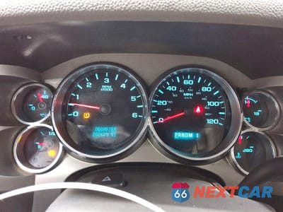 Zdjęcie 9 z 12 samochodu: 2014 CHEVROLET SILVERADO C2500 HEAVY DUTY VIN:1GC1CVCG0EF120452 - miniatura