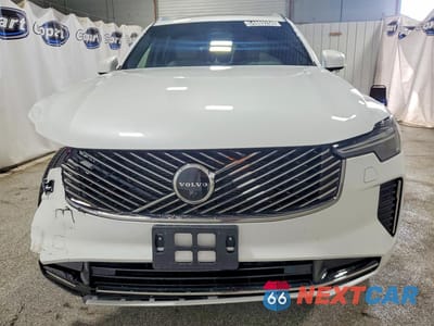 Piąte zdjęcie samochodu w środku: 2026 VOLVO XC90 PLUS VIN:YV4062PEXT1518947 - miniatura