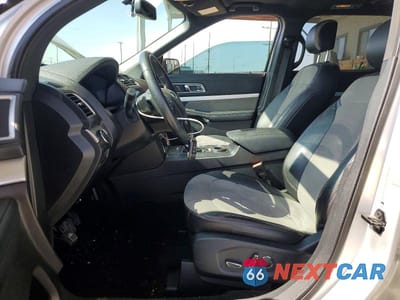Zdjęcie 7 z 13 samochodu: 2017 FORD EXPLORER XLT VIN:1FM5K7D83HGE12498 - miniatura