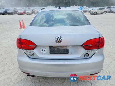 Zdjęcie 6 z 12 samochodu: 2011 VOLKSWAGEN JETTA SE VIN:3VWDZ7AJ2BM361458 - miniatura