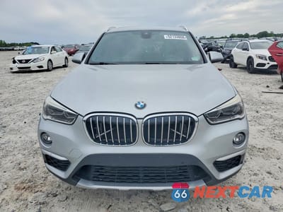 Piąte zdjęcie samochodu w środku: 2016 BMW X1 XDRIVE28I VIN:WBXHT3Z30G4A50978 - miniatura