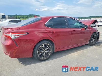 Trzecie zdjęcie samochodu z tyłu: 2018 TOYOTA CAMRY SE VIN:4T1B11HK9JU559828 - miniatura