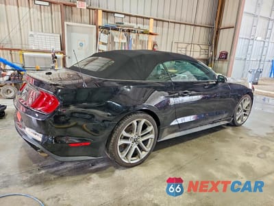 Trzecie zdjęcie samochodu z tyłu: 2019 FORD MUSTANG VIN:1FATP8UH5K5204537 - miniatura