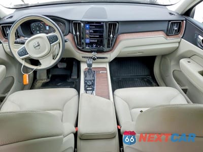 Zdjęcie 8 z 13 samochodu: 2021 VOLVO XC60 T5 MOMENTUM VIN:YV4102RK6M1881871 - miniatura