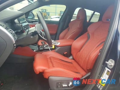 Zdjęcie 7 z 12 samochodu: 2024 BMW X4 M VIN:5YM23EC09R9U27444 - miniatura