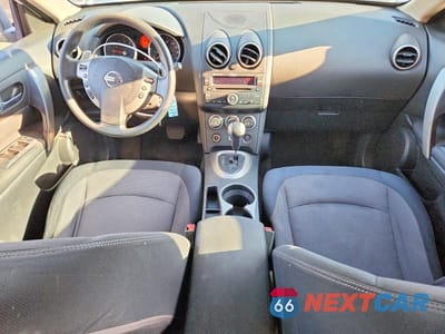 Zdjęcie 8 z 14 samochodu: 2008 NISSAN ROGUE S VIN:JN8AS58T08W008669 - miniatura