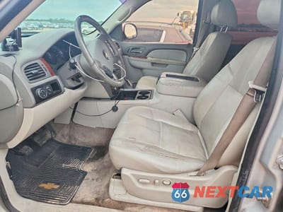 Zdjęcie 7 z 13 samochodu: 2013 CHEVROLET TAHOE C1500 LT VIN:1GNSCBE02DR315945 - miniatura