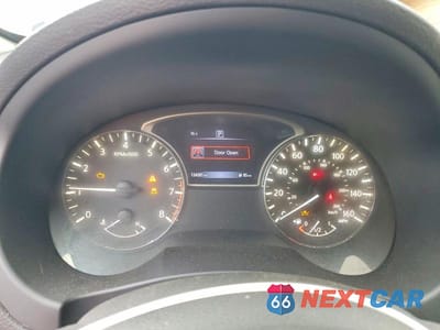 Zdjęcie 9 z 12 samochodu: 2018 NISSAN ALTIMA 2.5 SR VIN:1N4AL3AP8JC110468 - miniatura