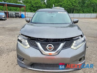 Piąte zdjęcie samochodu w środku: 2016 NISSAN ROGUE S VIN:JN8AT2MTXGW006850 - miniatura