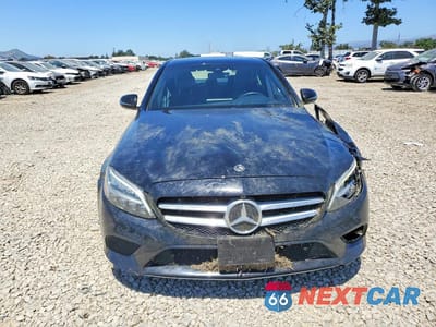 Piąte zdjęcie samochodu w środku: 2019 MERCEDES-BENZ C 300 VIN:55SWF8DB0KU297289 - miniatura
