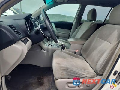 Zdjęcie 7 z 13 samochodu: 2011 TOYOTA HIGHLANDER BASE VIN:5TDZA3EH0BS009799 - miniatura