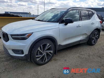 2020 VOLVO XC40 T5 R-DESIGN YV4162UM1L2260442 - główne zdjęcie licytacji z USA - miniatura