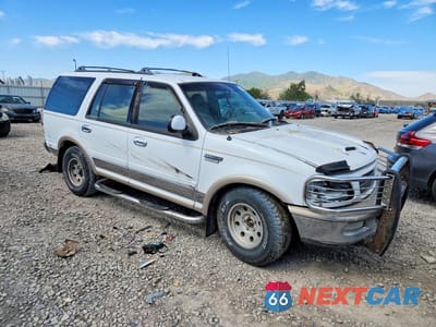 Czwarte zdjęcie samochodu z boku: 1997 FORD EXPEDITION VIN:1FMFU18L3VLB24297 - miniatura