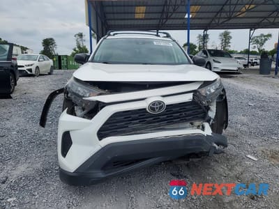 Piąte zdjęcie samochodu w środku: 2019 TOYOTA RAV4 LE VIN:JTMH1RFVXKJ006943 - miniatura