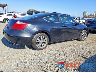 Trzecie zdjęcie samochodu z tyłu: 2008 HONDA ACCORD EXL VIN:1HGCS12828A009113 - miniatura