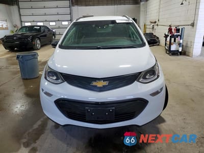 Piąte zdjęcie samochodu w środku: 2018 CHEVROLET BOLT EV PREMIER VIN:1G1FX6S0XJ4136824 - miniatura
