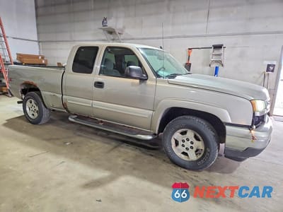 Czwarte zdjęcie samochodu z boku: 2007 CHEVROLET SILVERADO K1500 CLASSIC VIN:1GCEK19Z47Z203406 - miniatura
