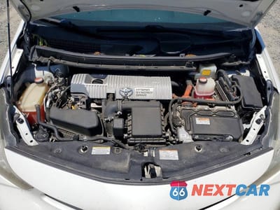 Zdjęcie 11 z 13 samochodu: 2016 TOYOTA PRIUS V THREE VIN:JTDZN3EU7GJ053319 - miniatura