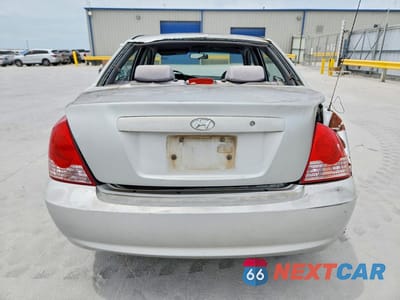 Zdjęcie 6 z 12 samochodu: 2005 HYUNDAI ELANTRA GLS VIN:KMHDN46D25U166178 - miniatura