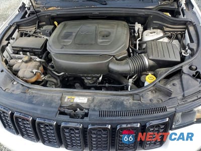 Zdjęcie 11 z 12 samochodu: 2020 JEEP GRAND CHEROKEE LAREDO VIN:1C4RJEAG4LC129018 - miniatura