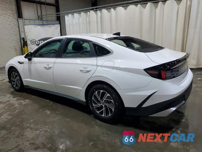 Drugie zdjęcie samochodu z przodu: 2026 HYUNDAI SONATA HYBRID BLUE VIN:KMHL24JJ2TA165032 - miniatura