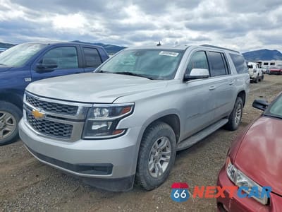 2018 CHEVROLET SUBURBAN K1500 LT 1GNSKHKC8JR386647 - główne zdjęcie licytacji z USA - miniatura