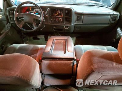 Zdjęcie 8 z 12 samochodu: 2005 CHEVROLET SILVERADO K1500 VIN:1GCEK19V25Z100818 - miniatura