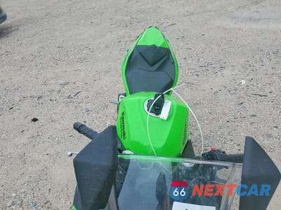 Piąte zdjęcie samochodu w środku: 2024 KAWASAKI EX500 A VIN:ML5EXGJ1XRDA25010 - miniatura
