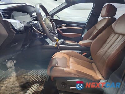 Zdjęcie 7 z 13 samochodu: 2022 AUDI E-TRON CHRONOS VIN:WA1VABGE0NB015345 - miniatura