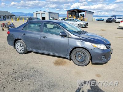 Czwarte zdjęcie samochodu z boku: 2013 TOYOTA COROLLA LE VIN:2T1BU4EE2DC028340 - miniatura